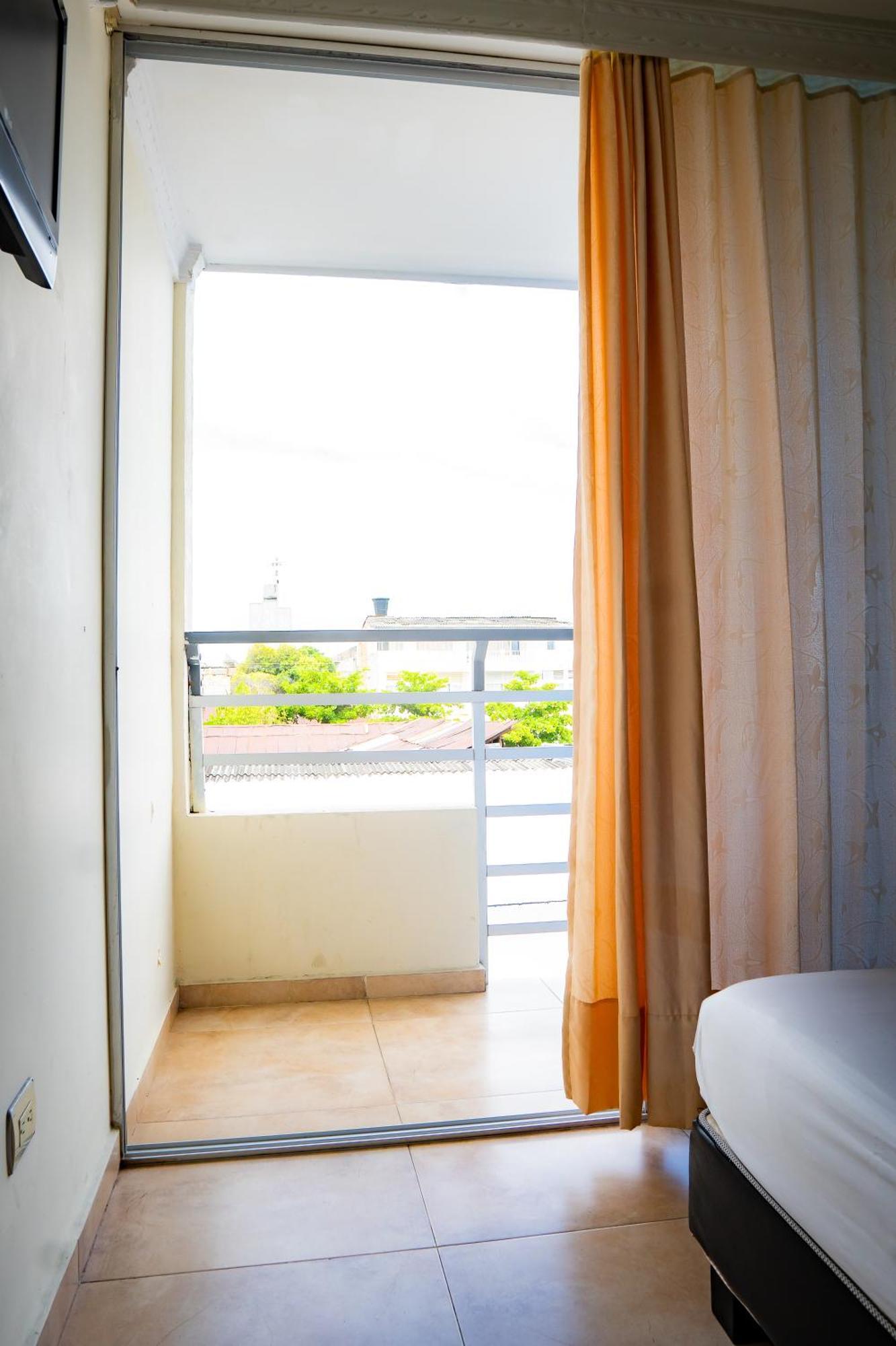 Kalina Hotel جيراردو المظهر الخارجي الصورة